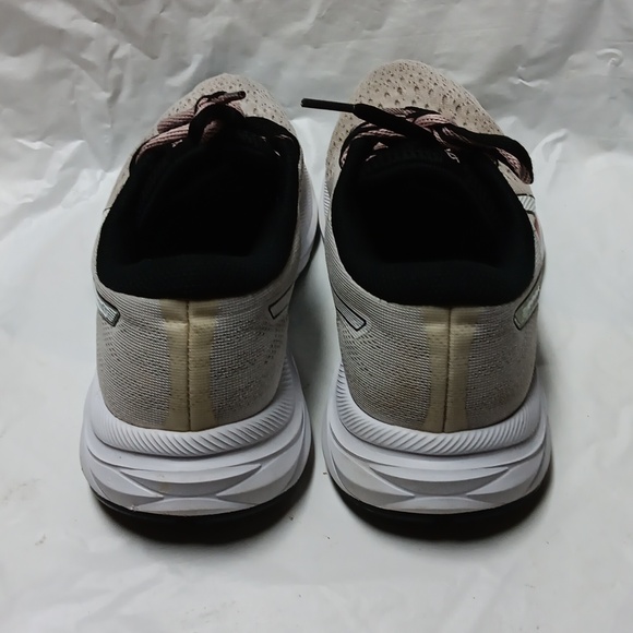 Asics Women's Running Shoes in White and Pink Size 8 - Picture 8 of 15